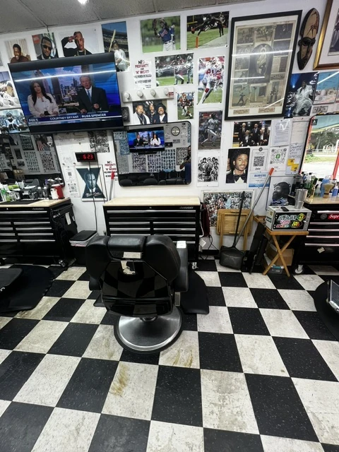 N D Kutz Barber Shop in Lithia Springs, GA